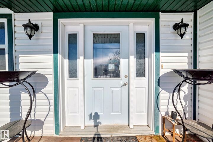 Property Photo: 54514 Rr12 8 AB T0E 1V2