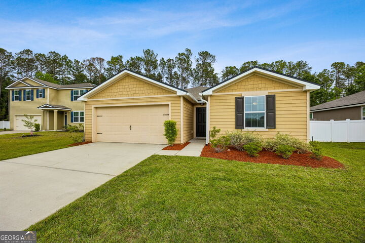 Property Photo:  405 Cedar Breeze Drive  GA 31548 