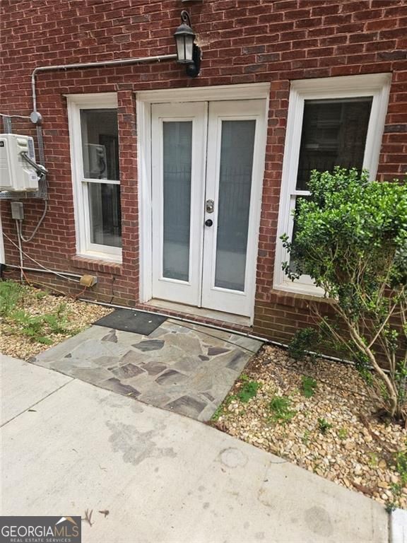 Property Photo:  660 Forest Hills Drive Lower Level  GA 30342 
