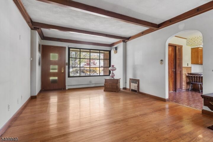 Property Photo: 52 Waughaw Rd NJ 07082