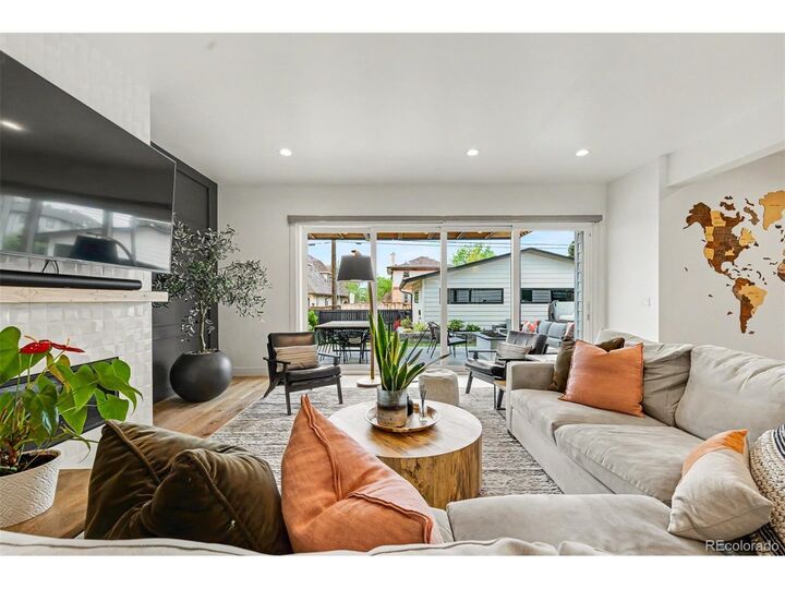 Property Photo:  1275 S Steele St  CO 80210 