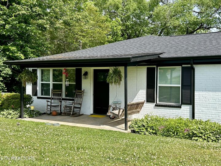 Property Photo:  711 Walter St  TN 37303 