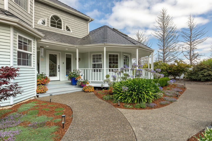 Property Photo:  6905 NE Highland Road  OR 97368 