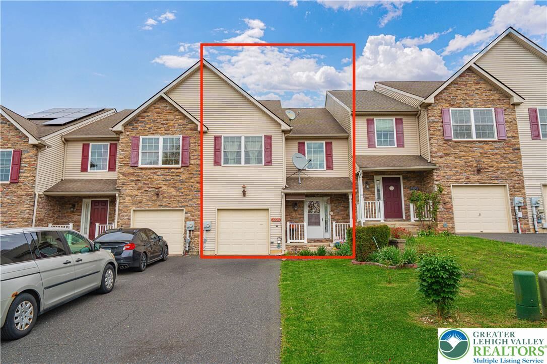 Property Photo: 2225 S Dauphin Street PA 18103