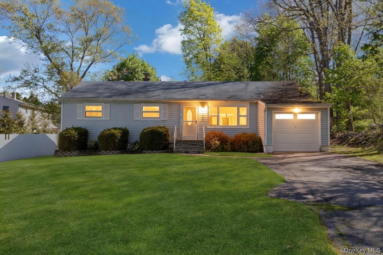 Property Photo:  2 Onondaga Drive  NY 12590 
