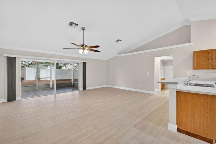 Property Photo:  2294 Knollwood Drive  FL 34748 