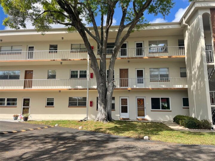 Property Photo:  5880 38th Avenue N 308  FL 33710 