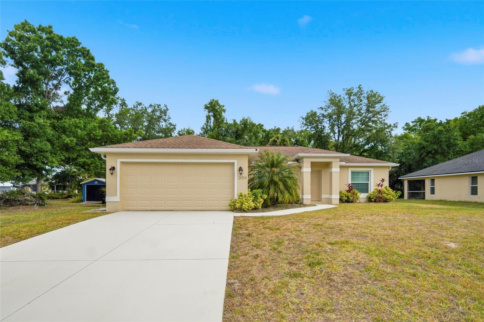 Property Photo: 2654 Inland Avenue FL 34288