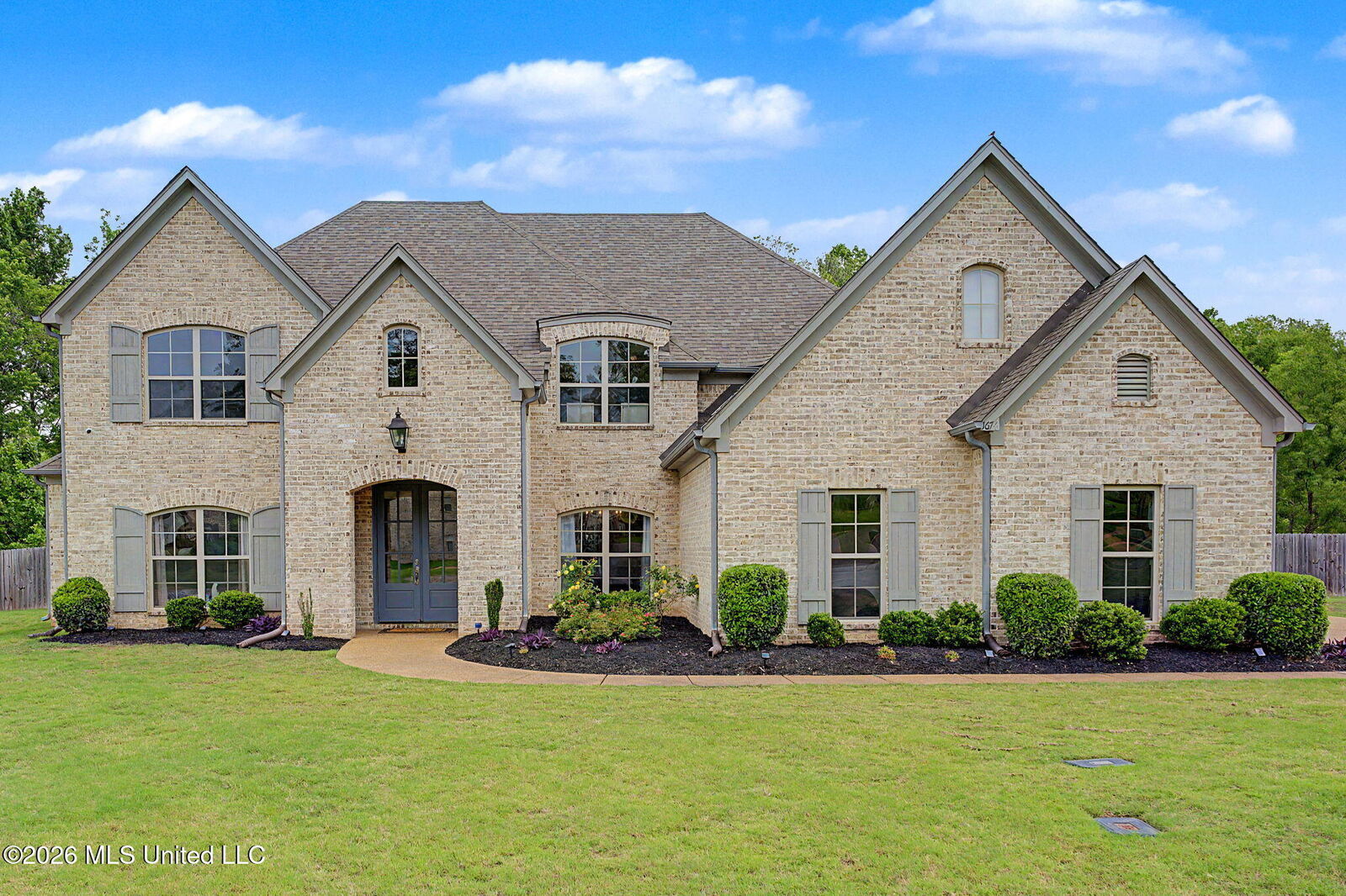 Property Photo:  1674 Shepherd Drive  MS 38632 