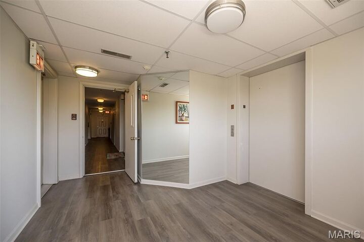 Property Photo:  415 W Jefferson Avenue 301  MO 63122 