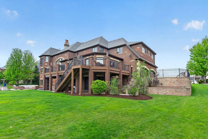 Property Photo:  5N145 Prairie Rose Drive  IL 60175 