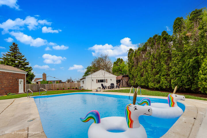 Property Photo:  10072 Drury Lane  IL 60154 