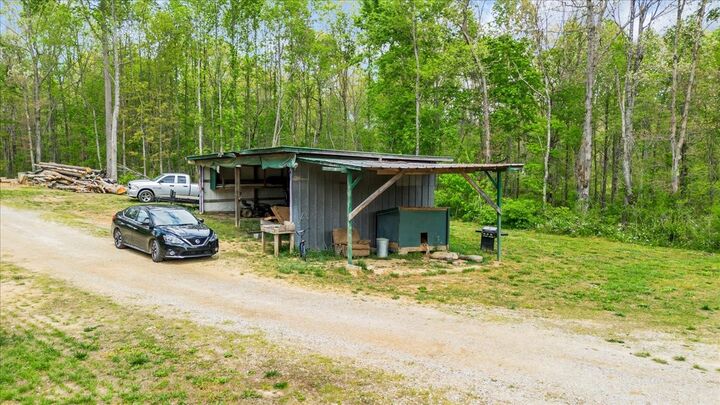 Property Photo:  195 Roddy Springs Rd  TN 37387 