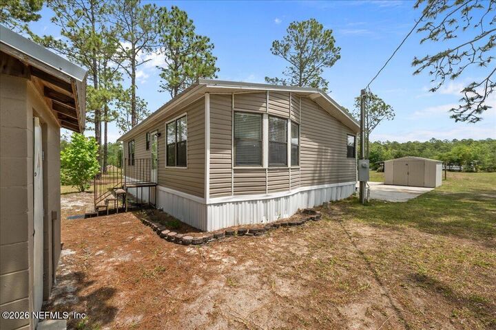 Property Photo:  100 Vivian Drive  FL 32177 
