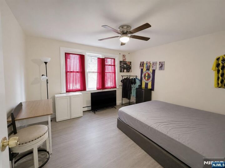 Property Photo:  270 Pacific Street 3  NJ 07503 