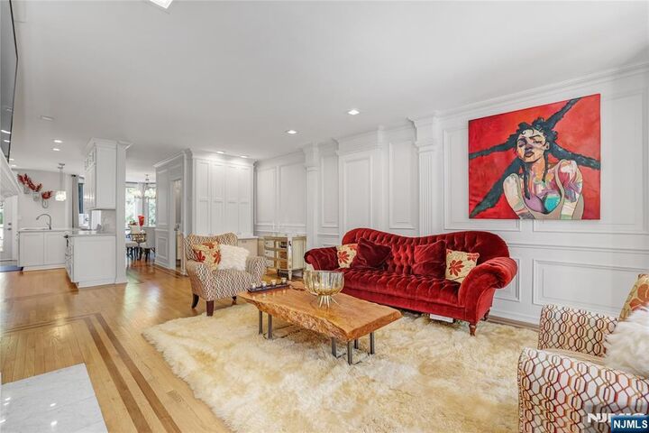 Property Photo:  117 Kensington Drive 304  NJ 07024 