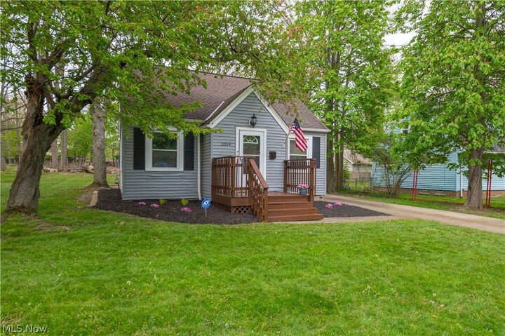 Property Photo:  2019 Beverly Hills Drive  OH 44143 