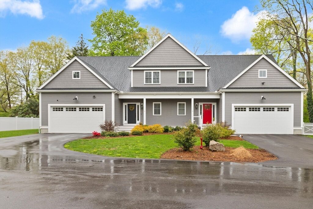 Property Photo:  9 Orchard Pl 9  MA 02035 