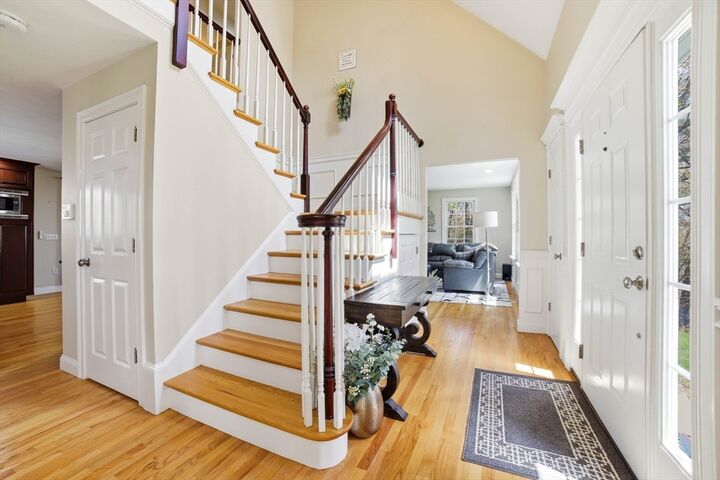 Property Photo:  8 Alstead Path  MA 01527 