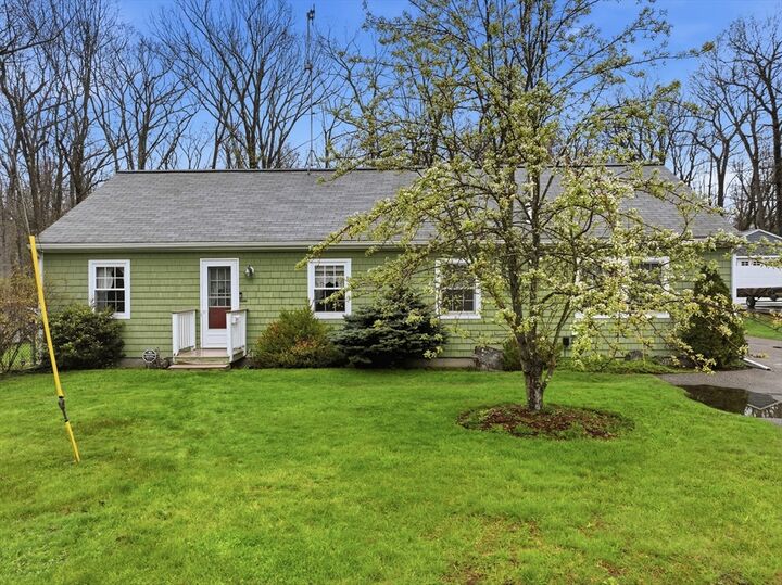 Property Photo:  12 Holcomb Street  MA 01524 