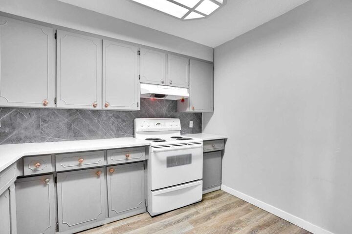 Property Photo: 52 Pennsburg Way SE AB T2A 2J5