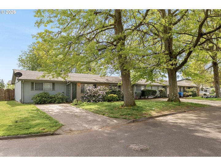 Property Photo:  10901 NE 7th St  WA 98664 