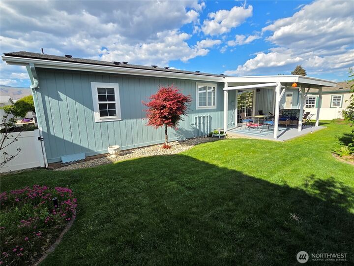 Property Photo:  1819  Heritage Drive  WA 98801 