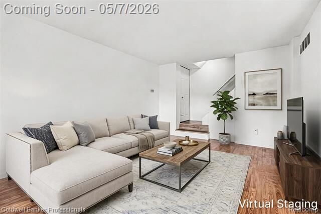 Property Photo:  3004 Roundtree Boulevard  MI 48197 
