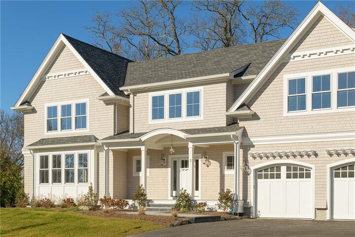 Property Photo:  3 Knowlton Court  RI 02809 