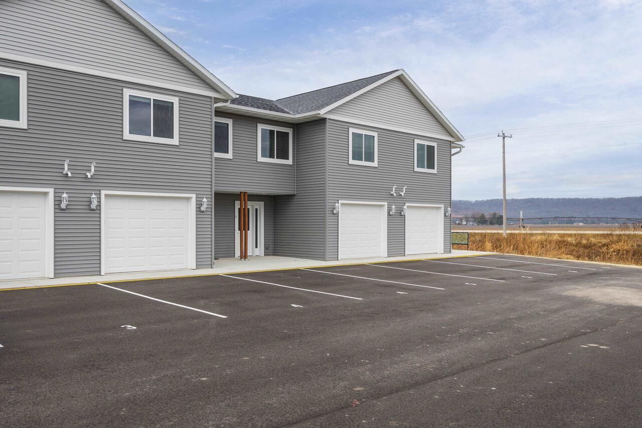 Property Photo: 546 Sunrise Drive WI 53588