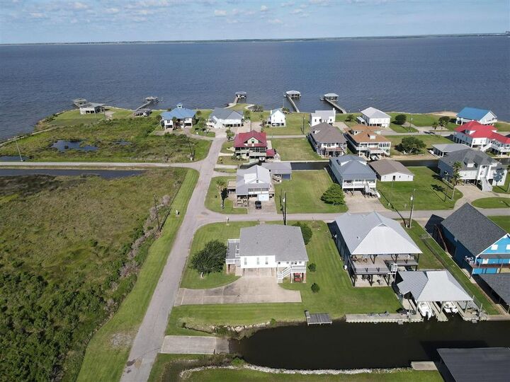 Property Photo:  102 Sandpiper Lane  LA 70607 