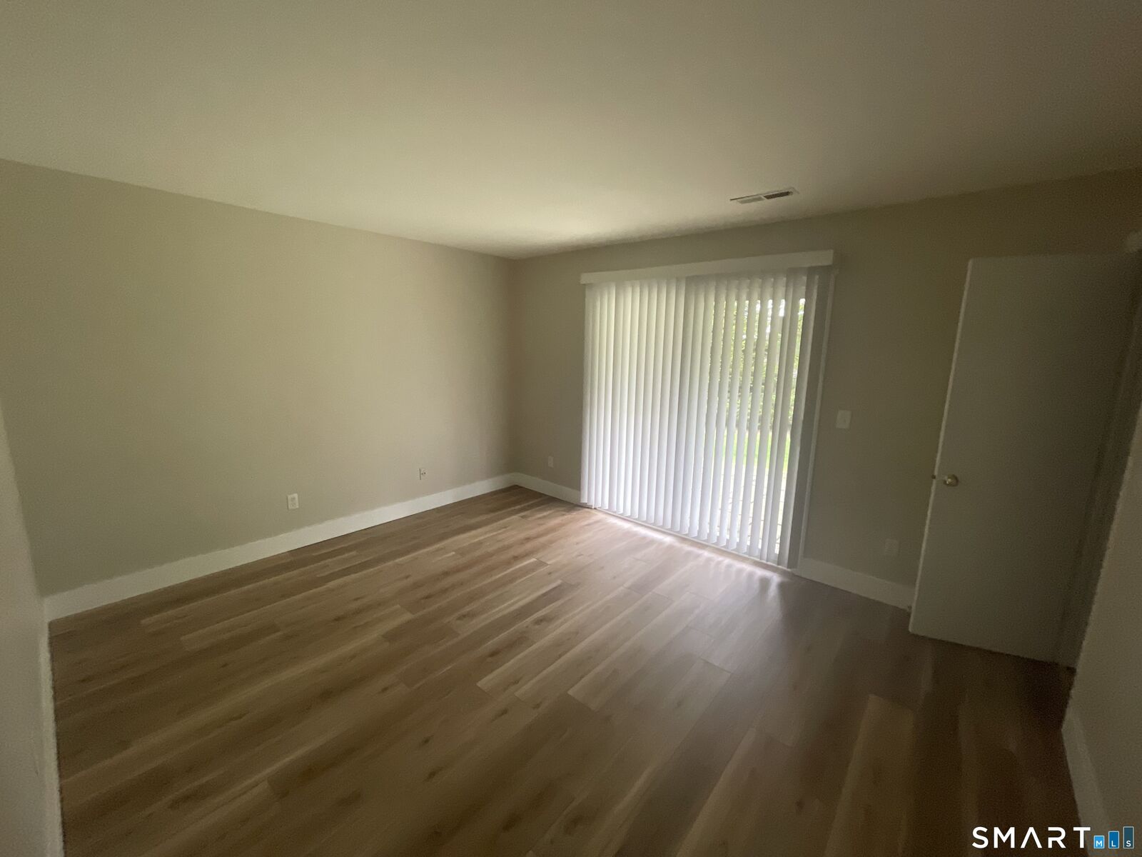 Property Photo:  71 Aiken Street L5  CT 06851 