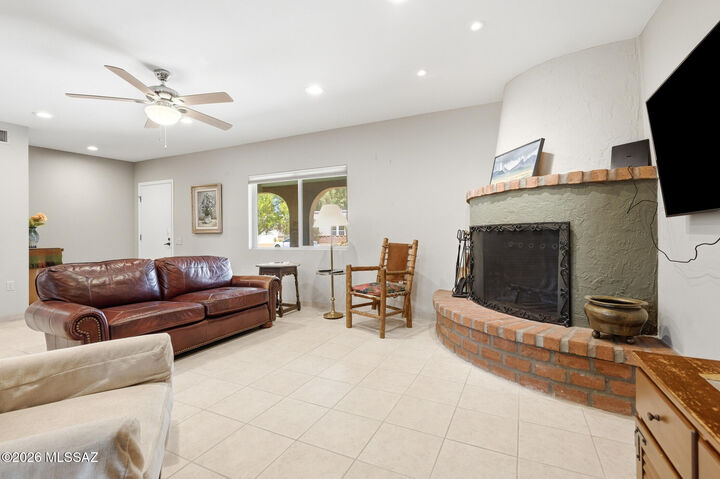 Property Photo:  1349 N Paseo De Golf  AZ 85614 
