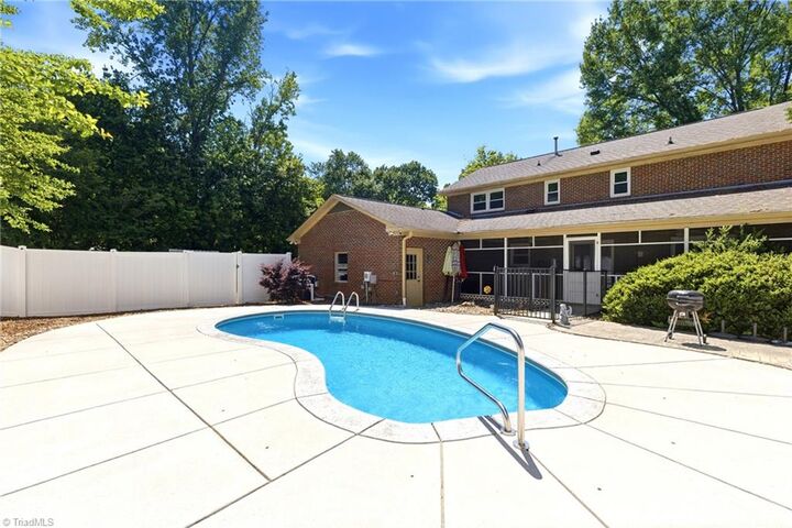 Property Photo:  3604 Turnberry Lane  NC 27410 