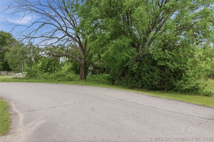 Property Photo:  27204 E 742 Road  OK 74467 