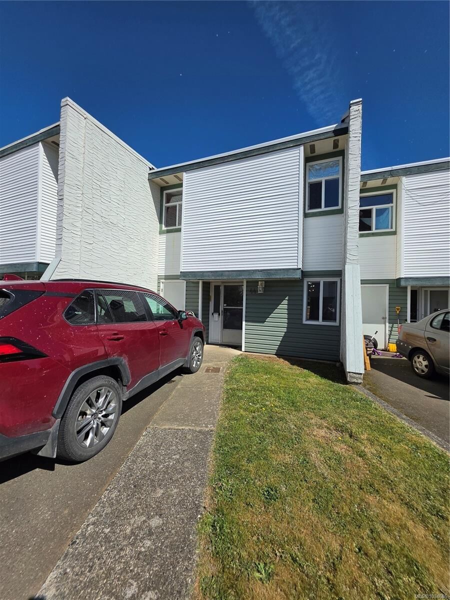 Property Photo: 1957 Guthrie Rd 44 BC V9M 2J2