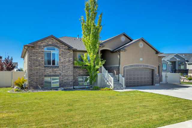 Property Photo: 3039 W 3825 S UT 84401