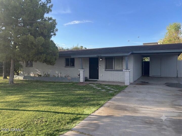 Property Photo: 2215 W Butler Drive AZ 85224