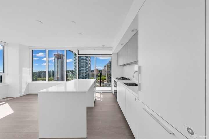 Photo de la propriété: 6537 Telford Avenue 2907 BC V5H 0K9