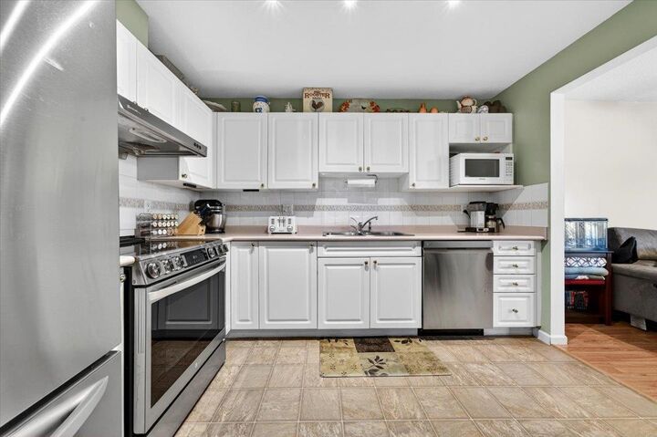 Property Photo:  2678 Dixon Street 122  BC V3C 6L7 