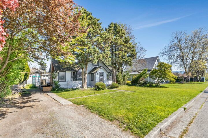 Property Photo: 46133 Third Avenue BC V2P 1R7