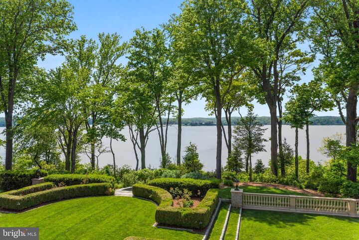 Property Photo:  938 Old County Road  MD 21146 