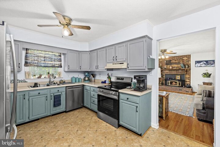 Property Photo:  12467 Harbor Drive  VA 22960 