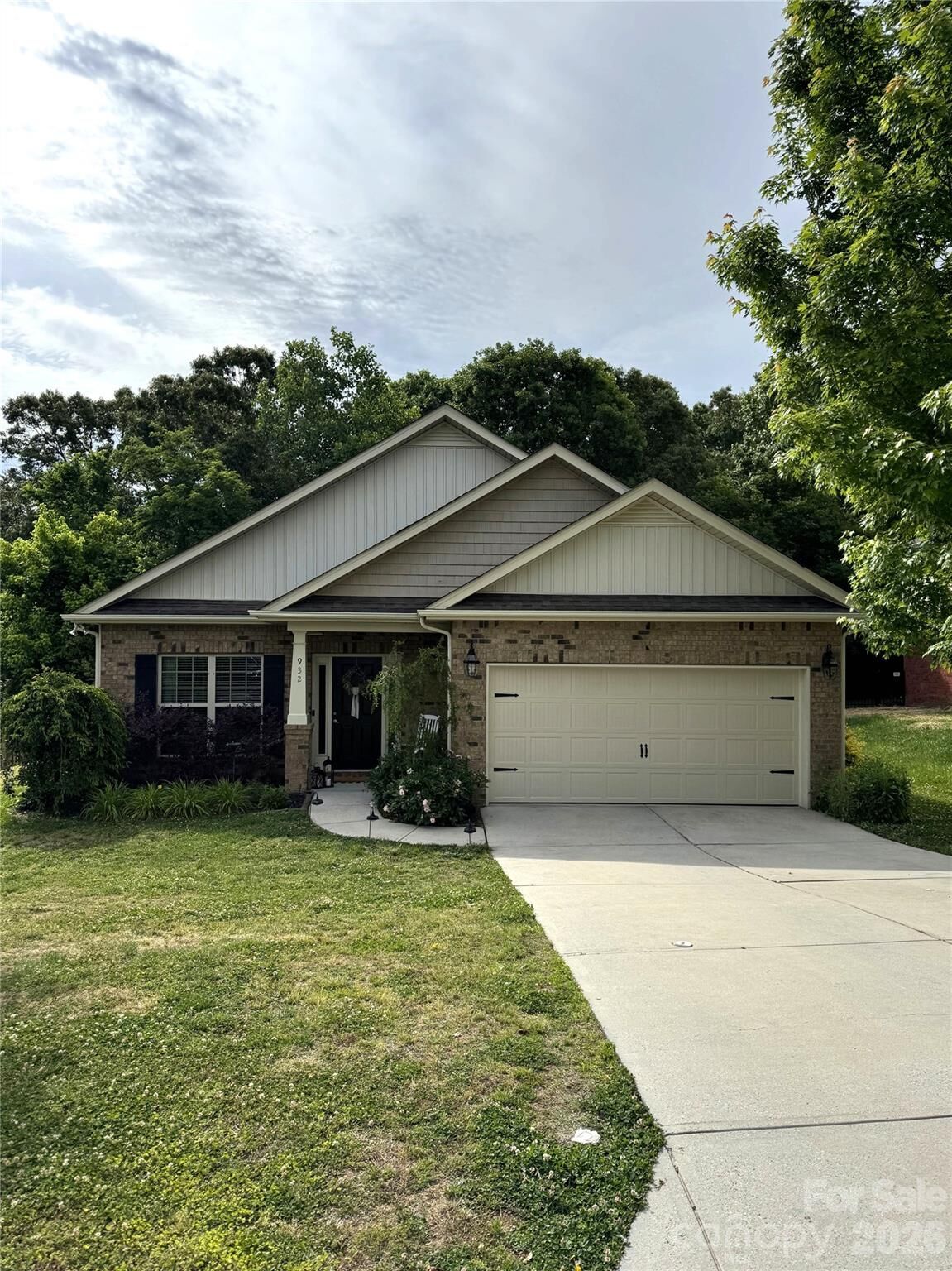 Property Photo:  932 Catawba Wells Court  SC 29732 