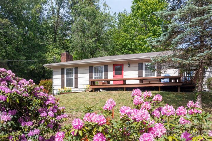 Property Photo:  34 Wolfe Cove Road  NC 28804 