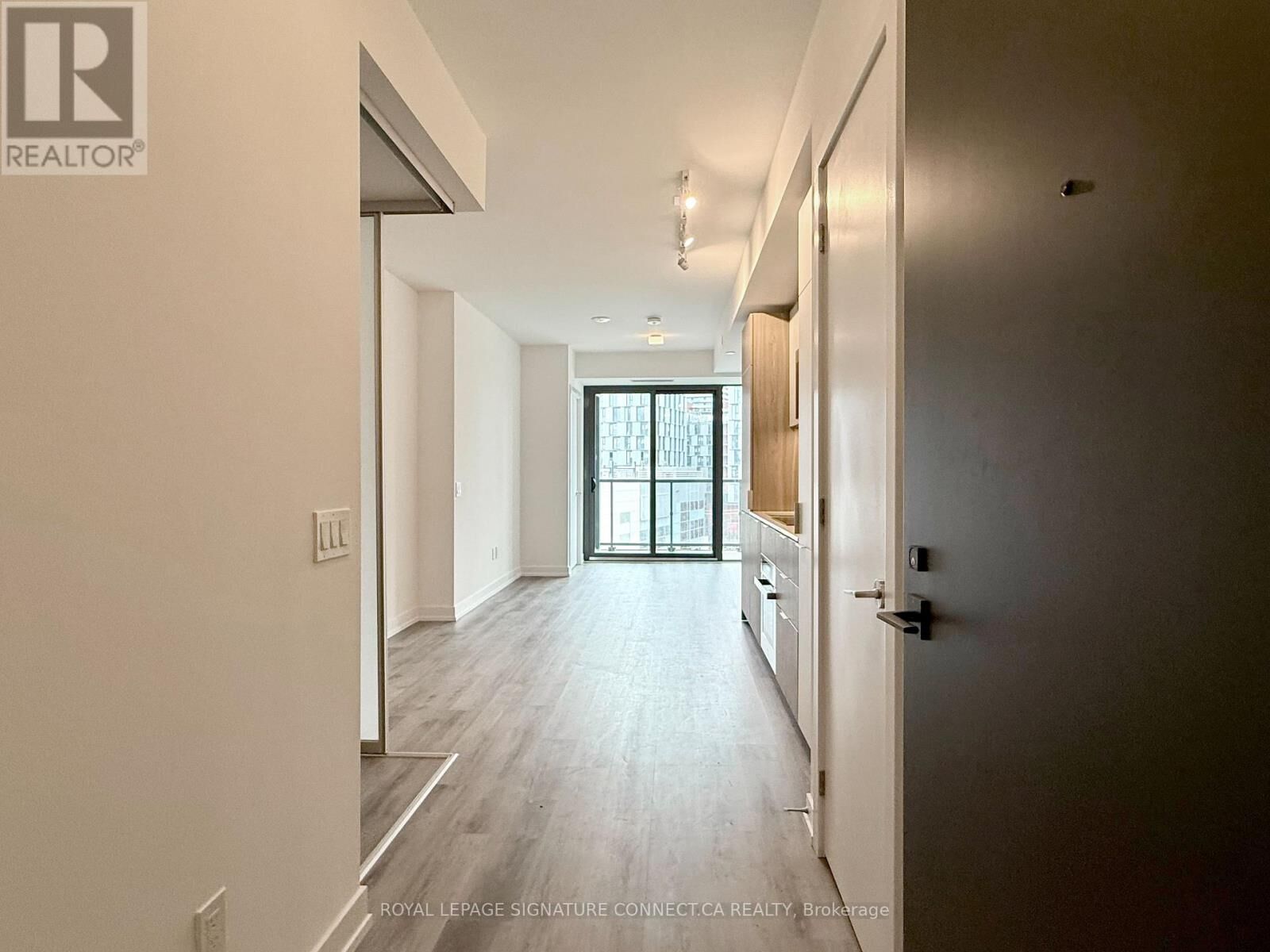 Property Photo:  28 Eastern Avenue 523  ON M5A 0Y2 