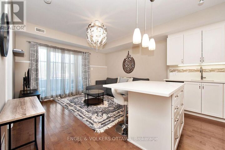 Property Photo:  655 Beauparc Private 103  ON K1J 0B6 