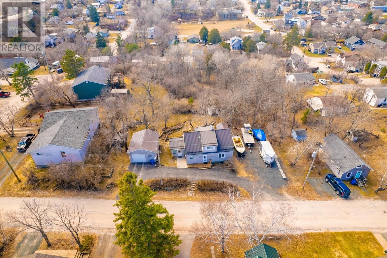 Property Photo:  420 Twelfth Street  ON P0X 1C0 