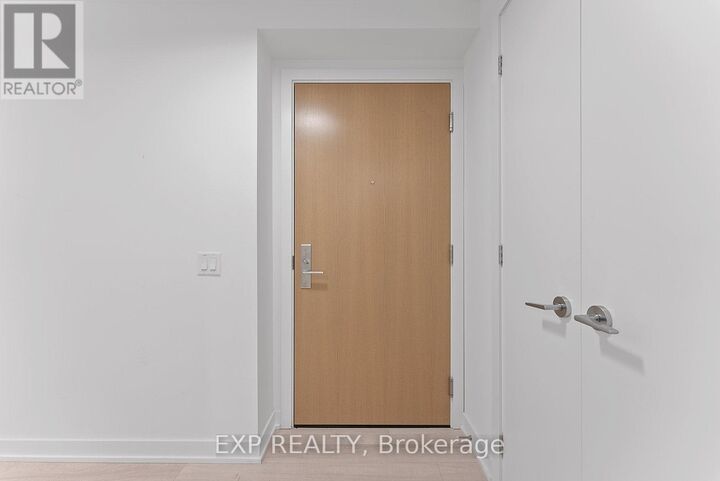 Property Photo:  357 King Street West 706  ON M5V 0S7 