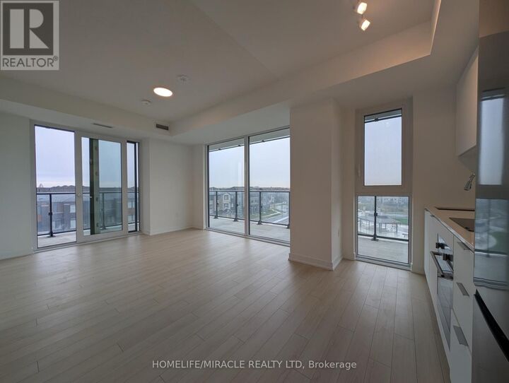 Property Photo:  15 Skyridge Drive 2320  ON L6P 4S3 